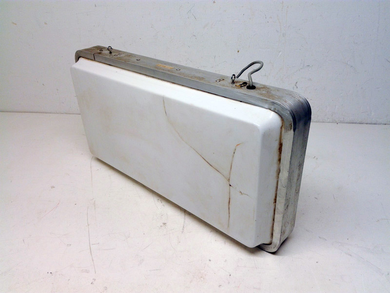 caja luz 2lados 1roto aluminio plastico 27-33.5x59-65.5x13 1u